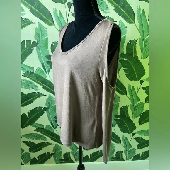Tresics Womens Brown Long Sleeve Cold Shoulder Top Medium - Picture 5 of 6